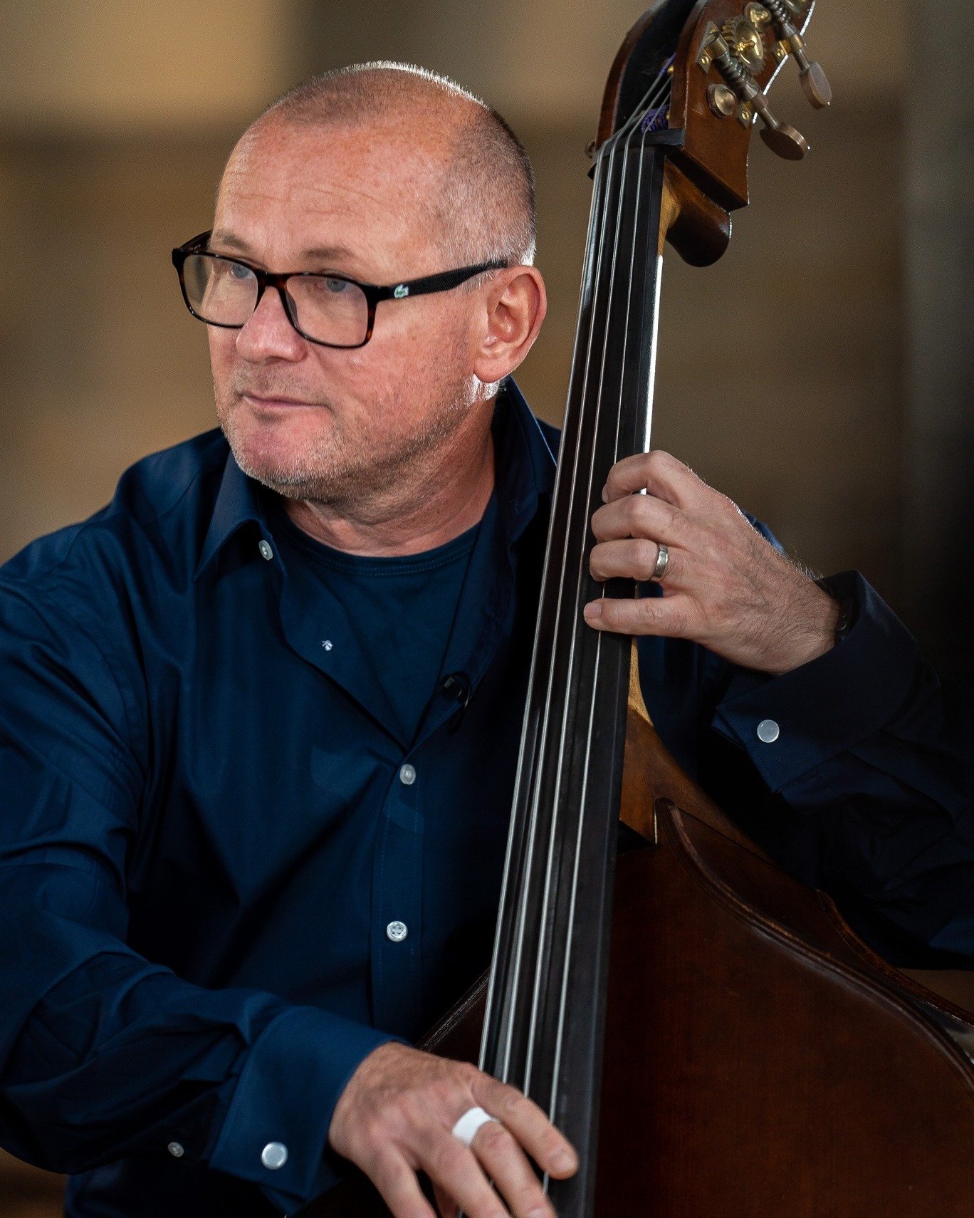 Happy birthday to the wonderful bassist and educator, Zoltan Dekany 🥳🥳🥳
We have featured Zoltan in these two wonderful interviews that are freely available at DiscoverDoubleBass.com

#doublebass #contrabass #uprightbass #baixoacustico #baixonatura