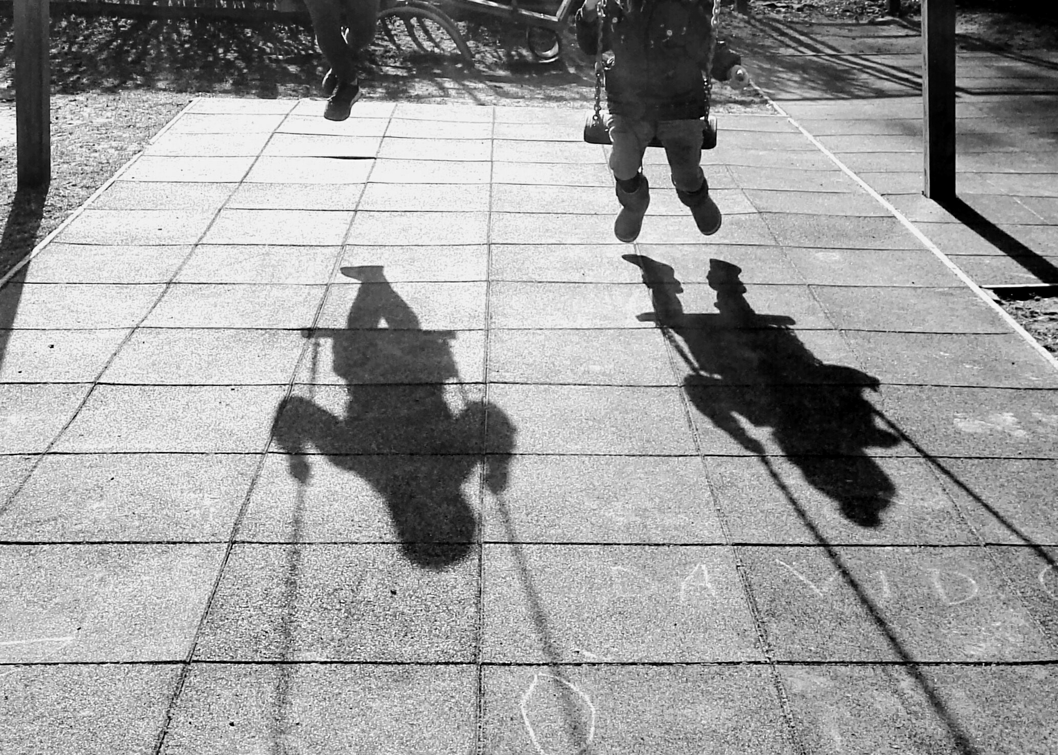 black-and-white-children-fun-1027621.jpg