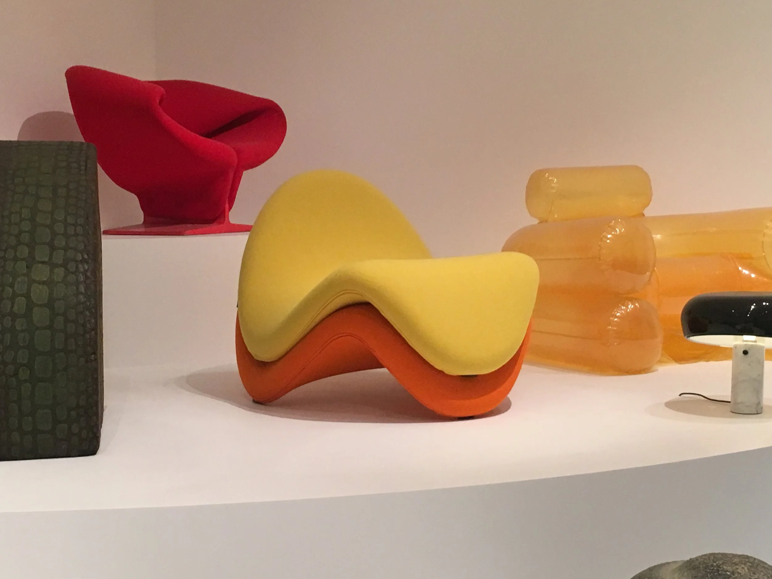 Pierre Paulin, Tongue Chair (model 577), 1967, Artifort, The Netherlands, Wool fabric, latex foam on tubular steel frame, Museum of Modern Art, Object number 453.2008.1 and 453.2008.2