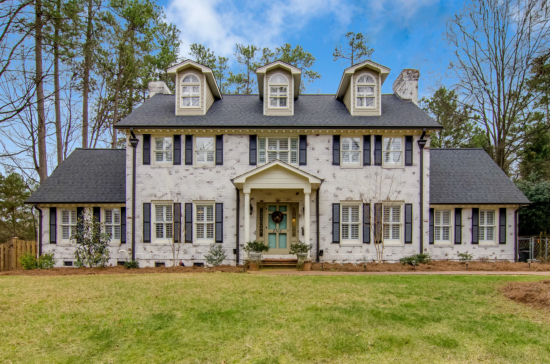 2700 Greenwich-1.jpg