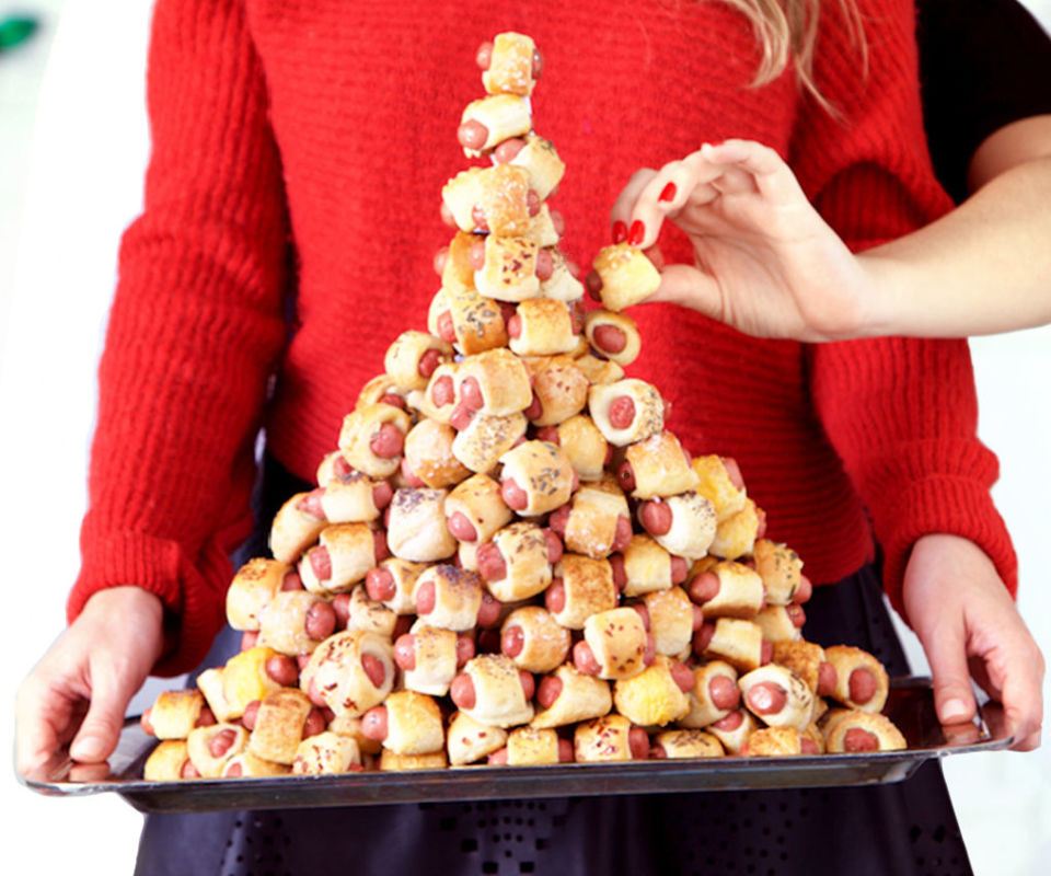 Pigs in Blanket Tower, Delish