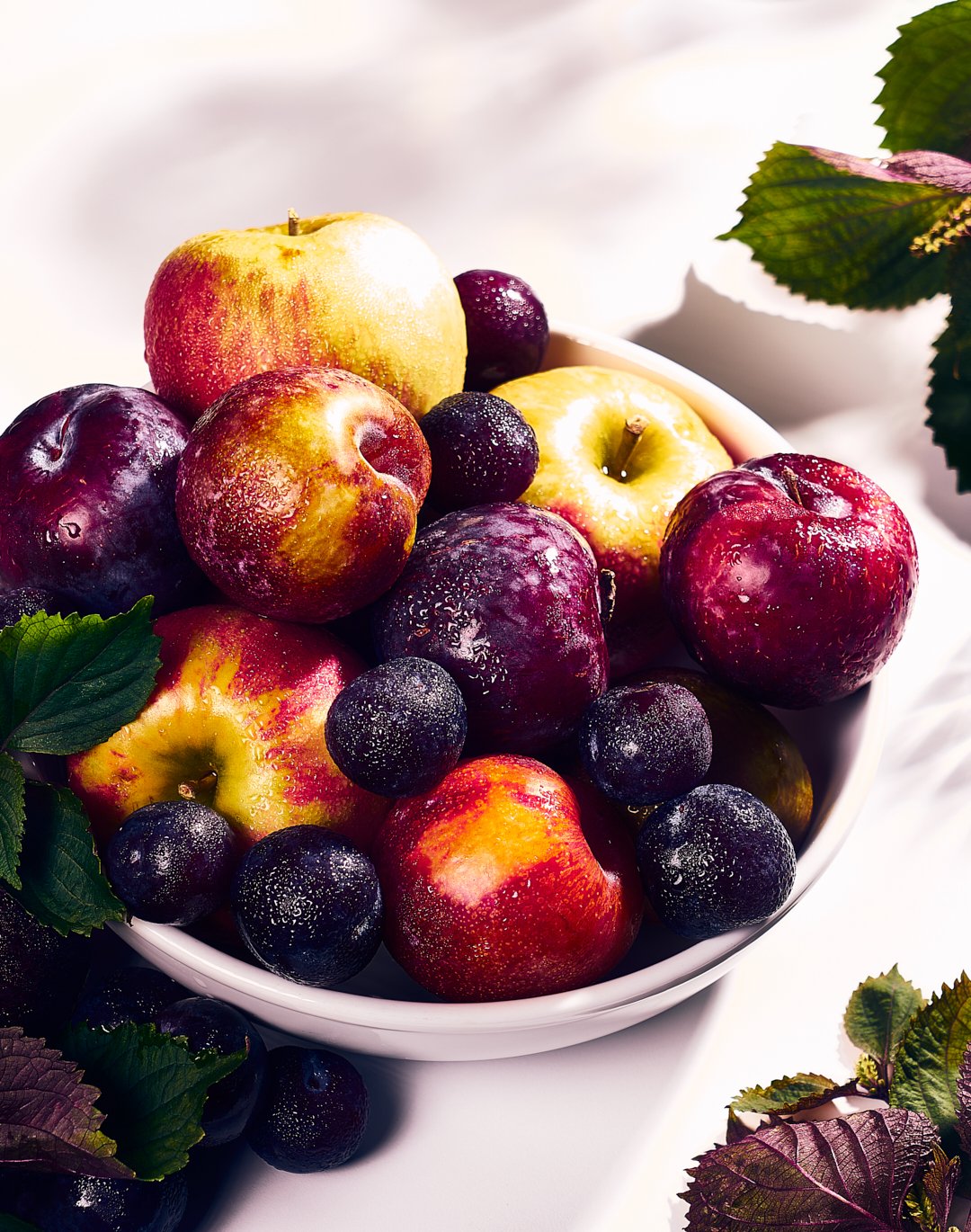 A bowl of fruit