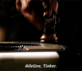 tumblr_or12ekMdoV1rz9hl6o1_400.gif