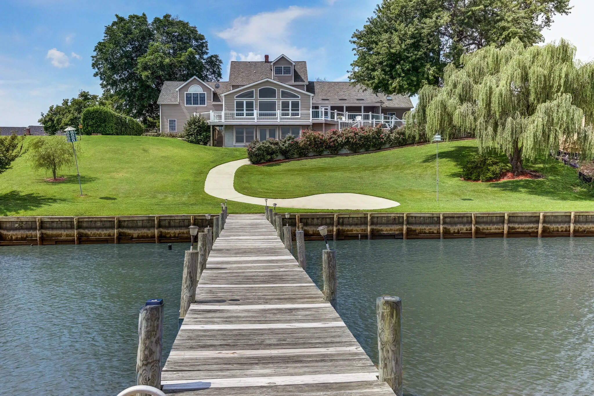 19407 Tidewater Trail.jpg