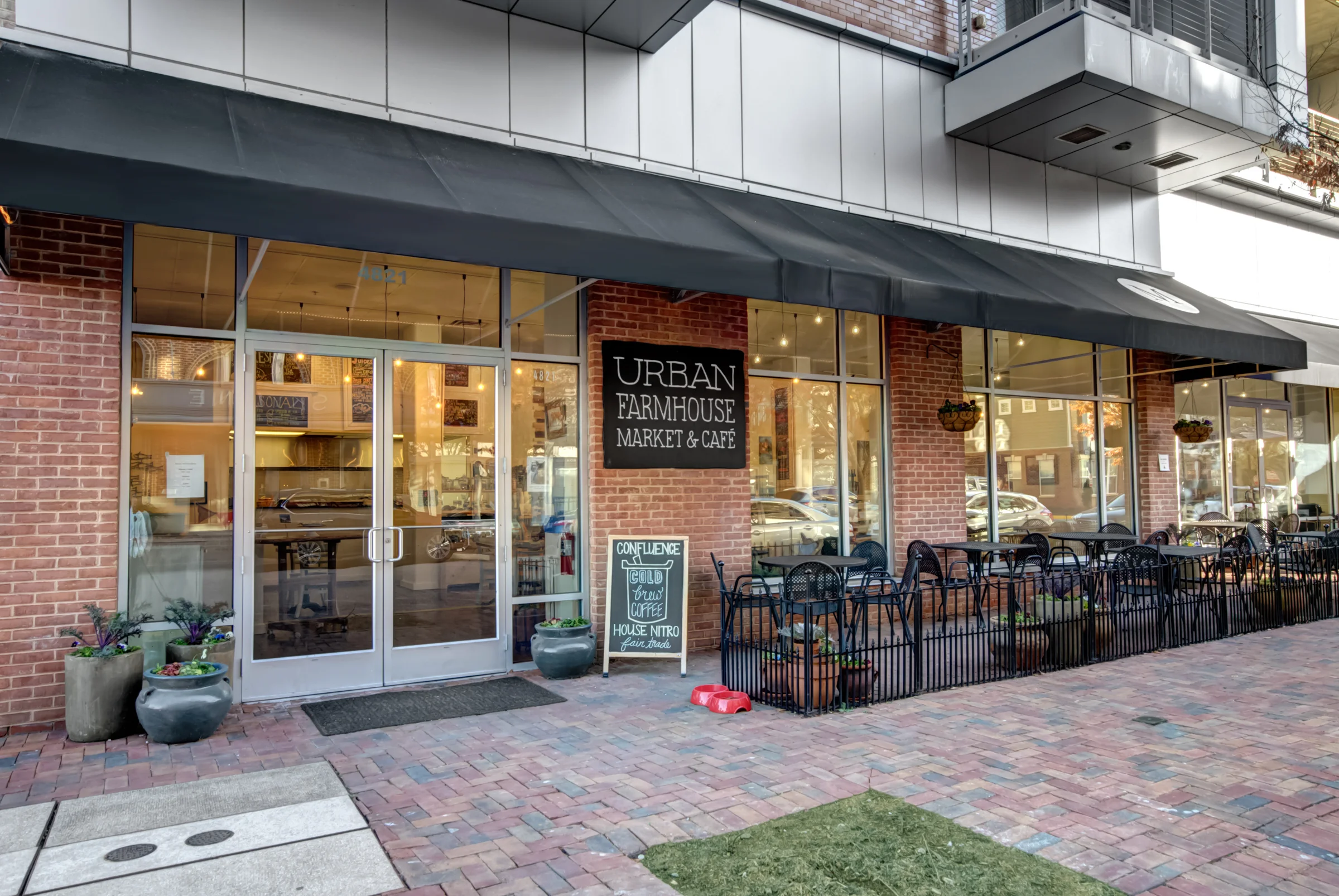 URBAN FARMHOUSE