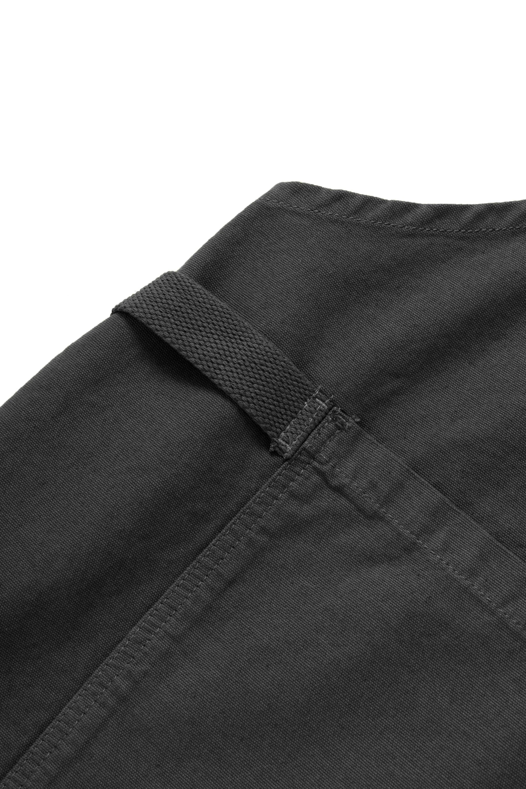 SW034-Apron-Canvas-Black-3.jpg