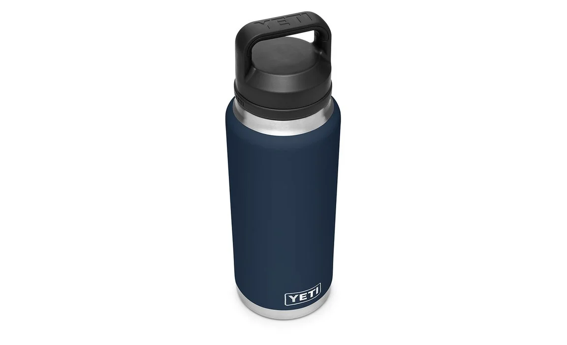 191416-Chug-Inline-Campaign-Website-Assets-Rambler-36oz-Bottle-Chug-Cap-Overhead-Quarter-Lid-On-Navy-1680x1024.jpg