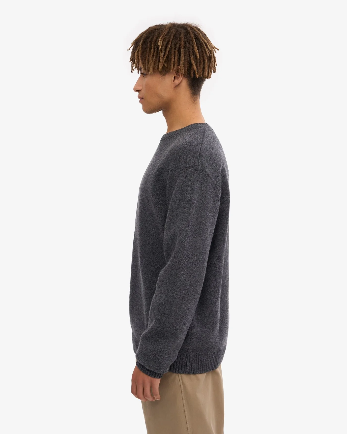 merino-wool-crew-crewneck-lava-grey-male_3.heic.jpeg