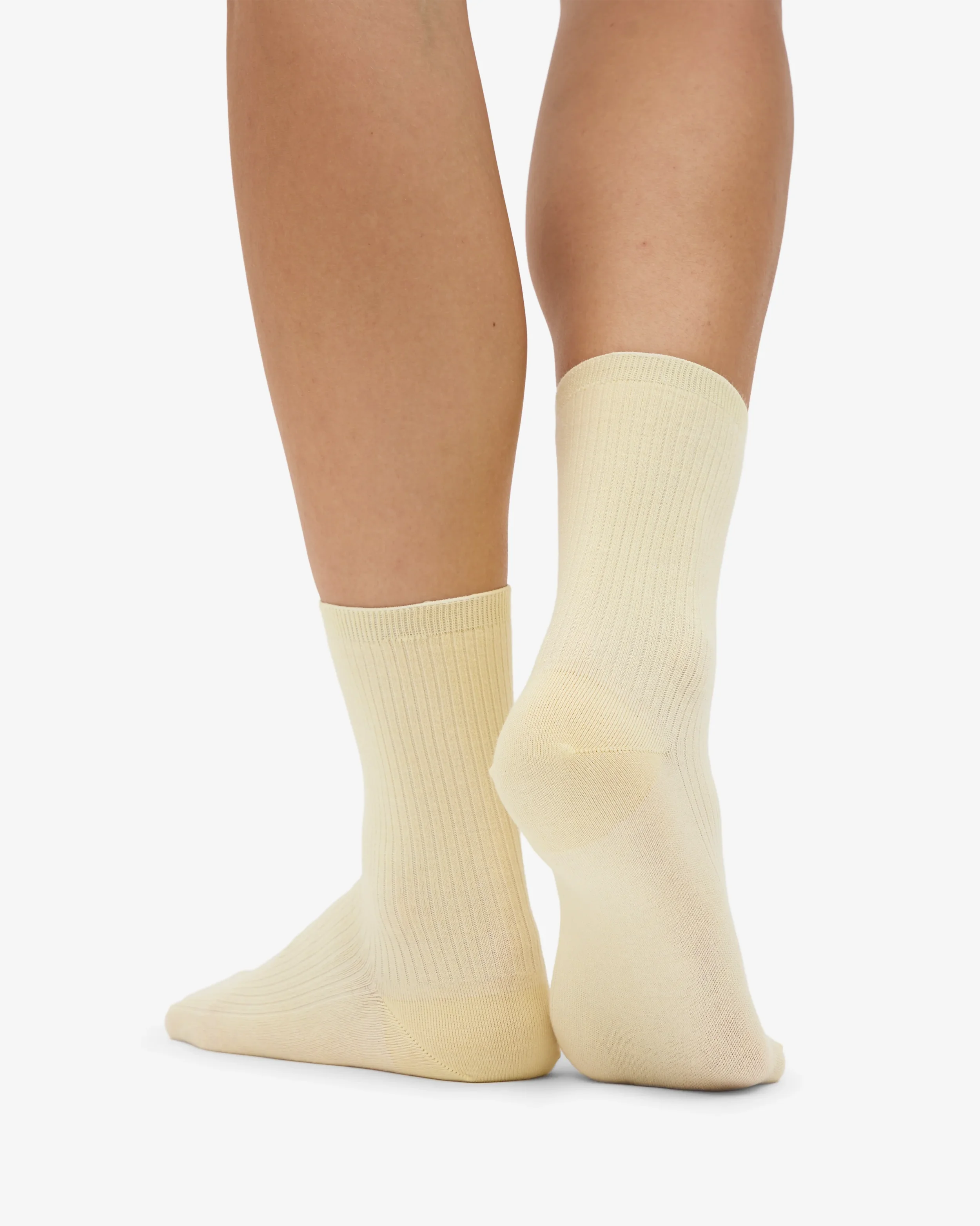 CS6002_Women-Classic-Organic-Sock_Soft-Yellow_0105_2.heic.webp