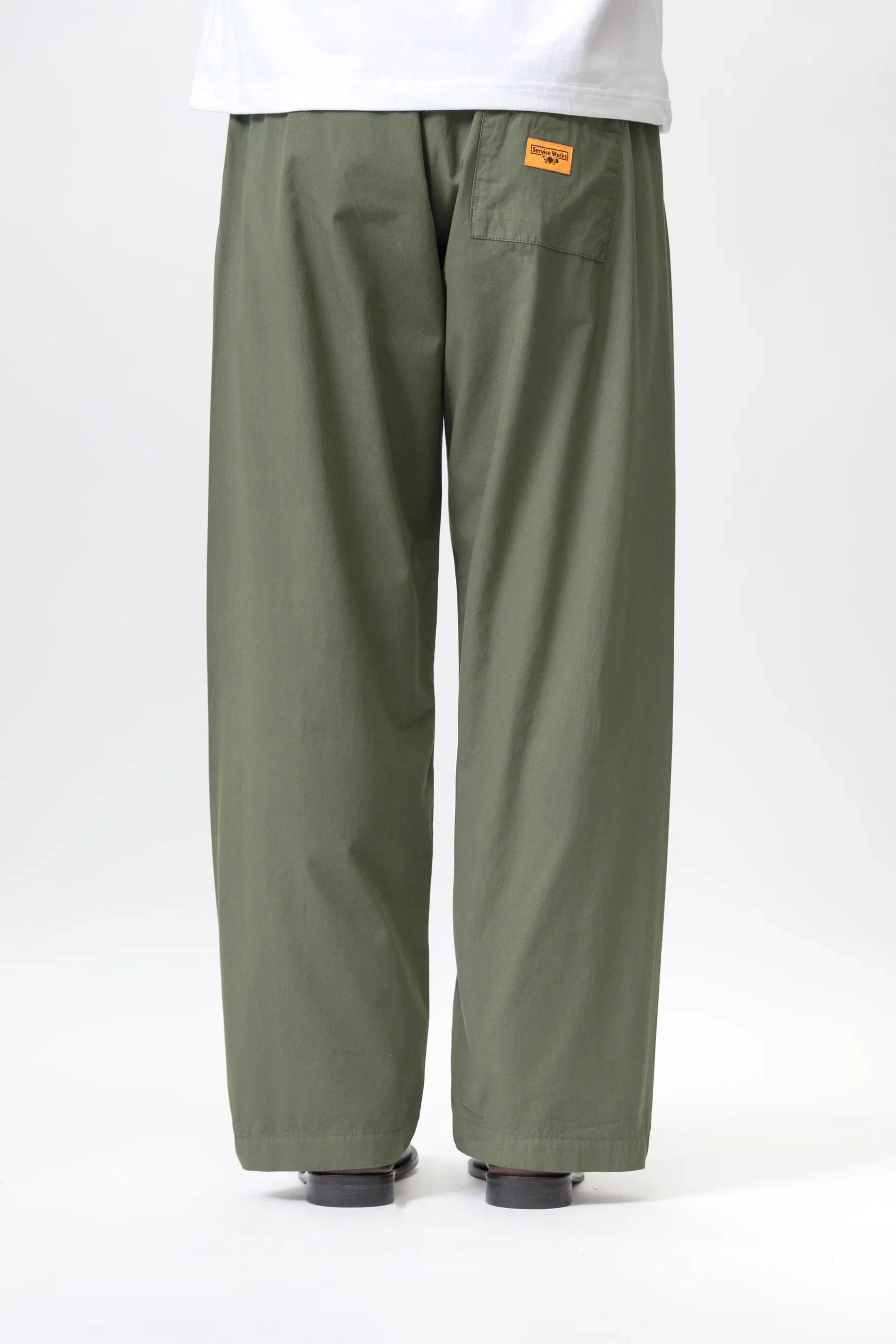 EasyChefPant-Fit-Olive-3_3aebe96b-3909-4c4b-906b-bf3ca8c6617d.jpg.webp