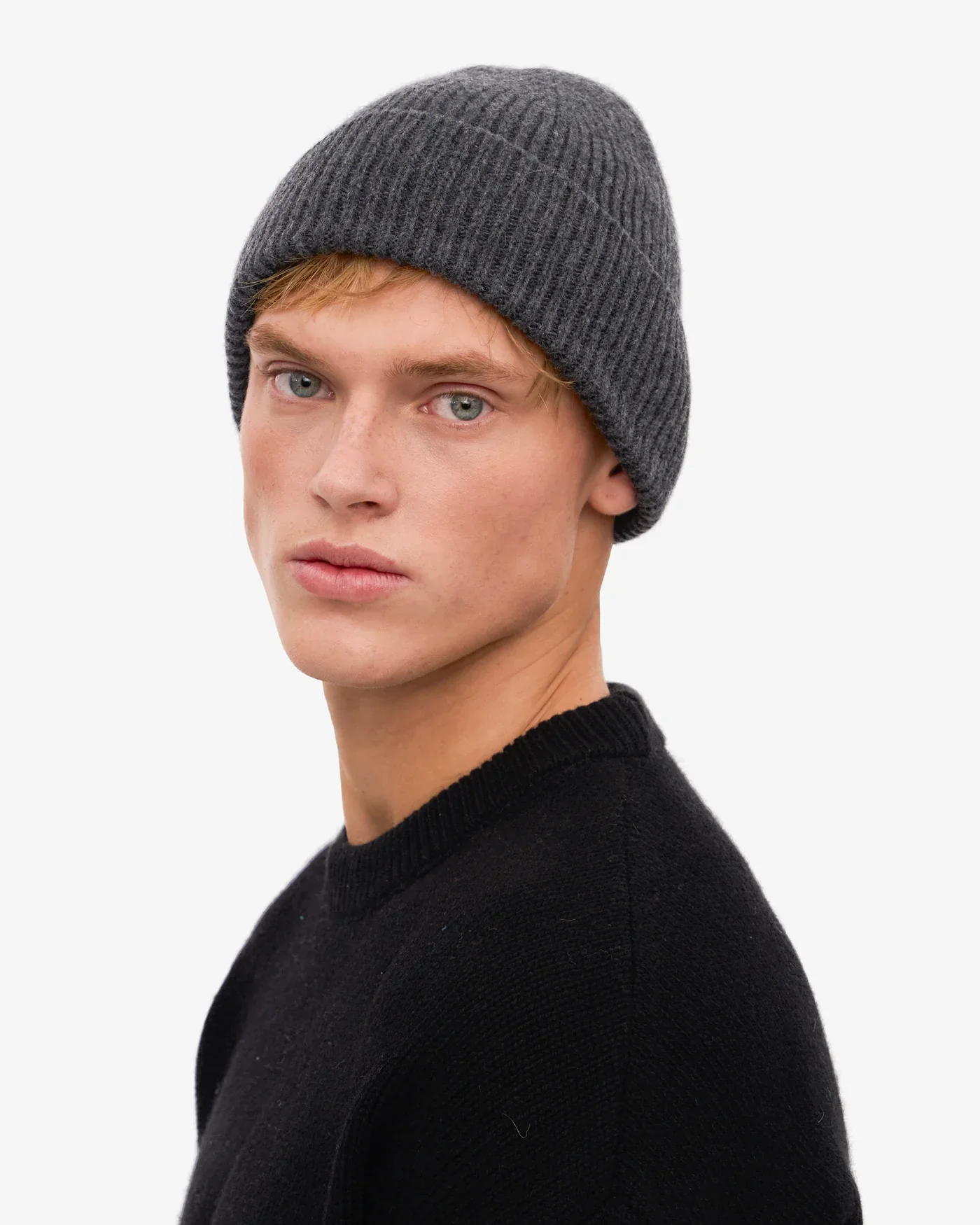 merino-wool-beanie-beanie-lava-grey-male_3.heic.webp