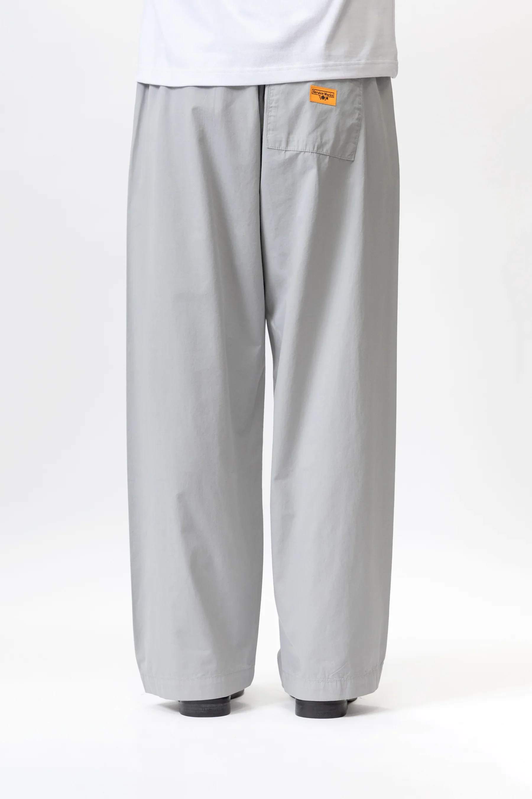 EasyChefPant-Fit-Silver-3_ec0f7617-b6da-4c79-8f3e-1f03602a8df9.jpg.webp