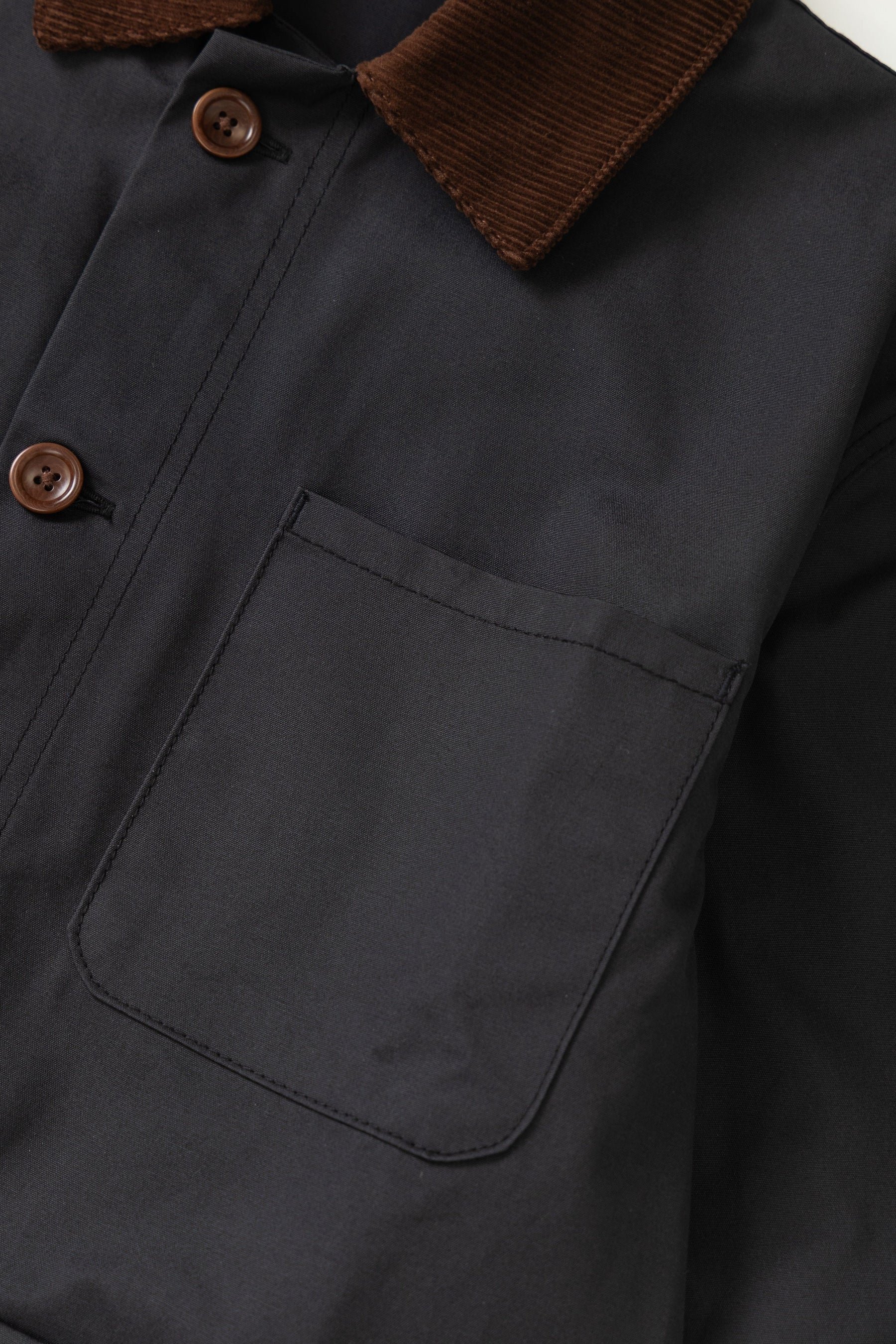 SW353-WaxedBarnCoat-Black-6_1a4fd24e-7375-493a-812d-9d000626b98a.jpg