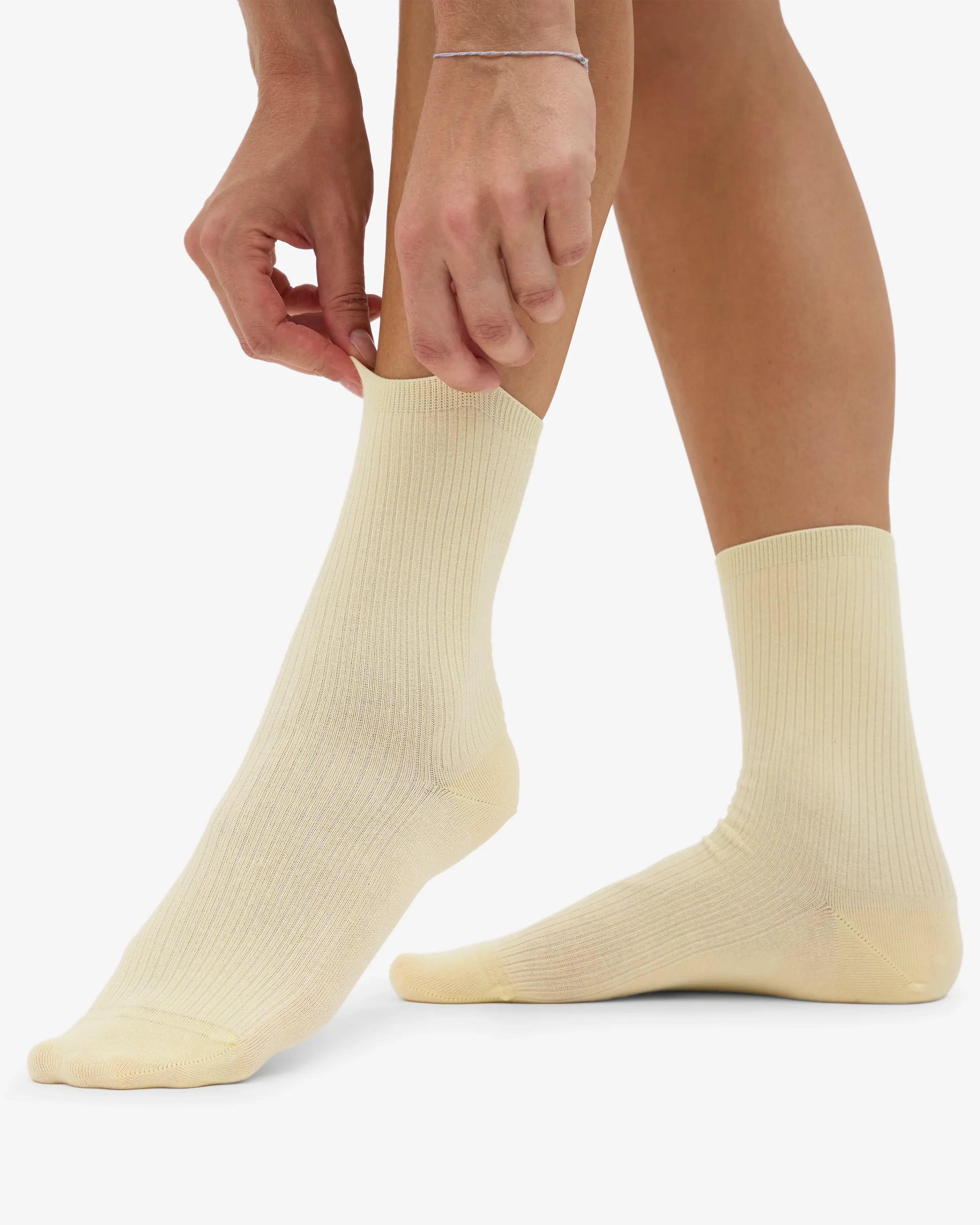 CS6002_Women-Classic-Organic-Sock_Soft-Yellow_0106_3.heic.webp