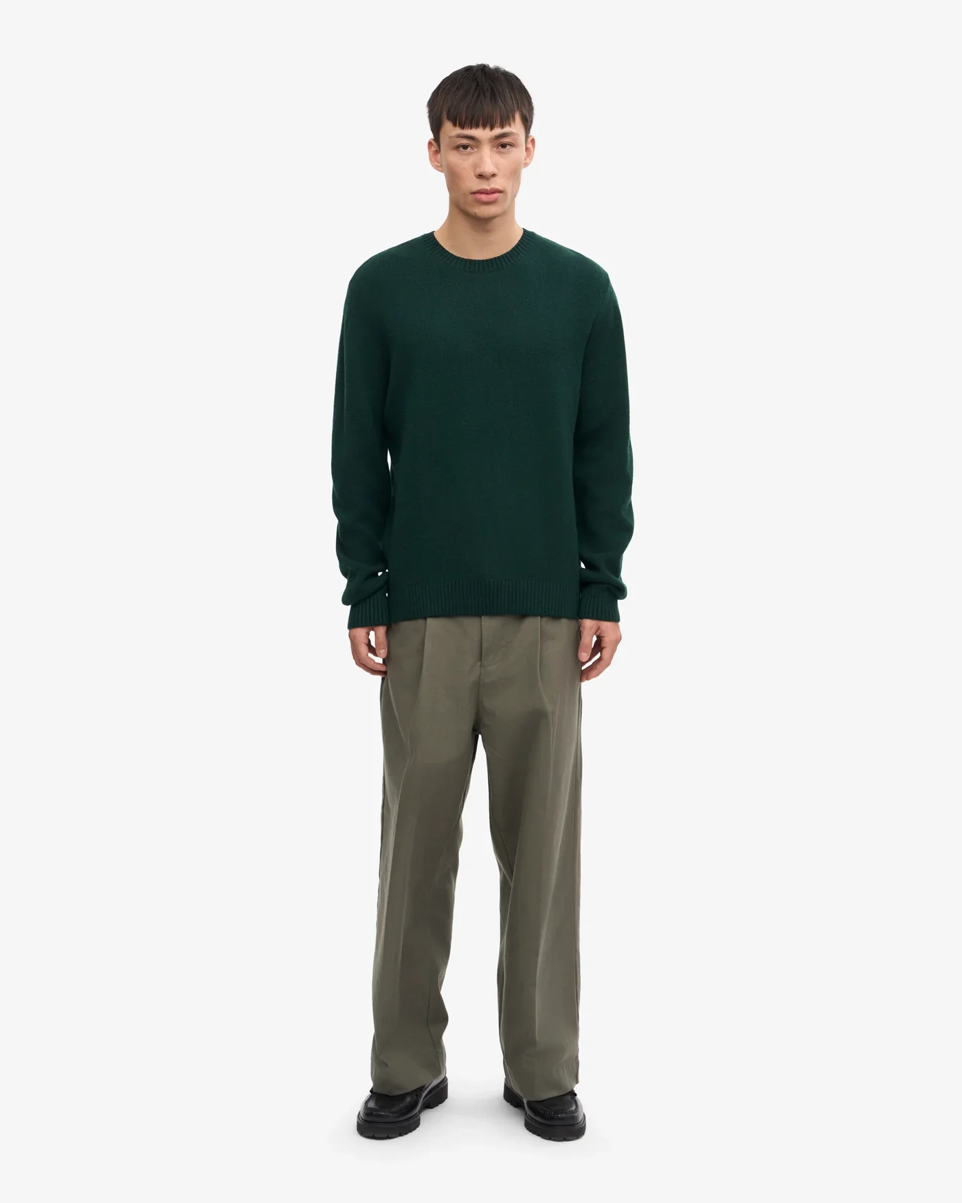 classic-merino-wool-crew-merino-crewneck-emerald-green-male_5.heic.webp