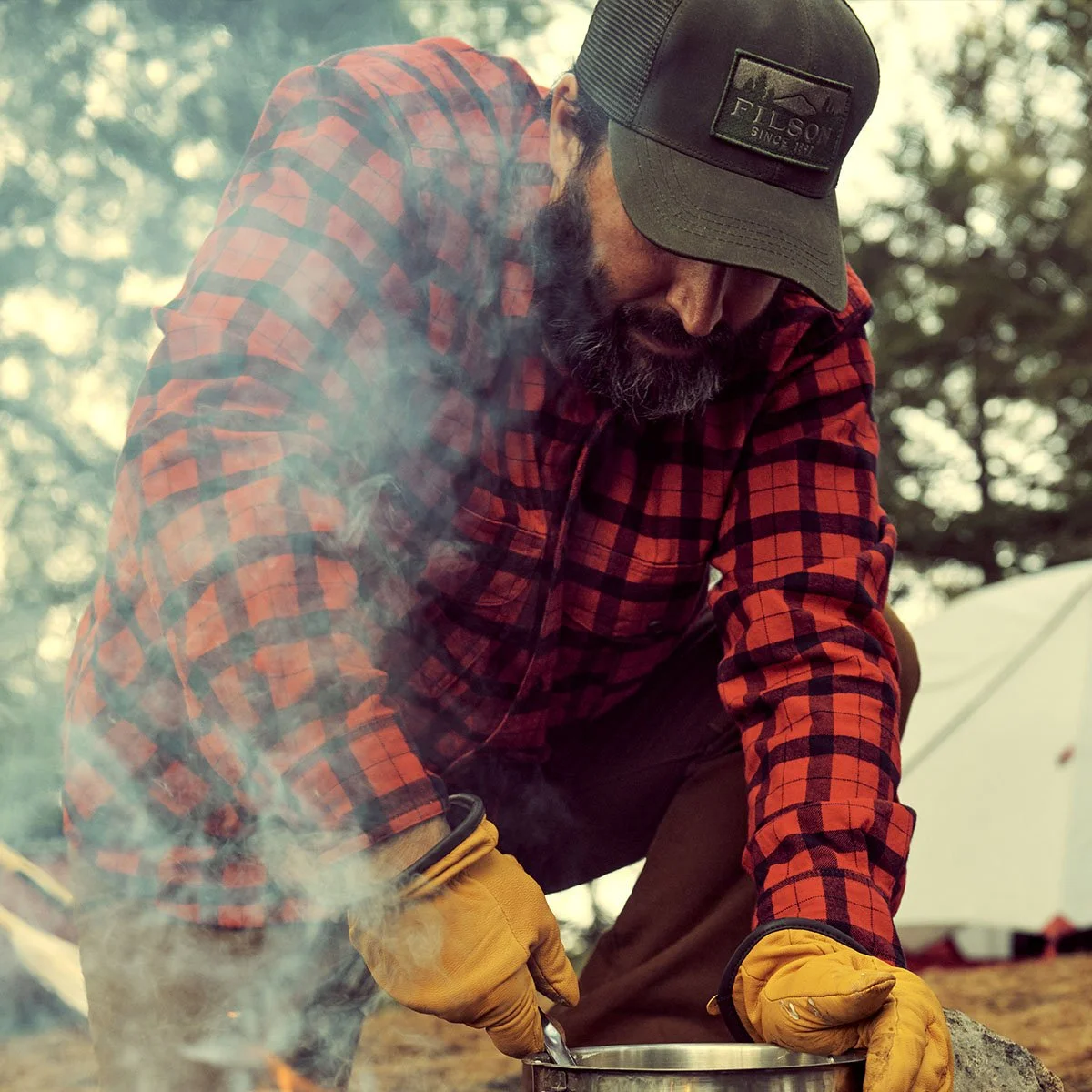 filson-filson-alaskan-guide-shirt-red-black-plaid.jpg