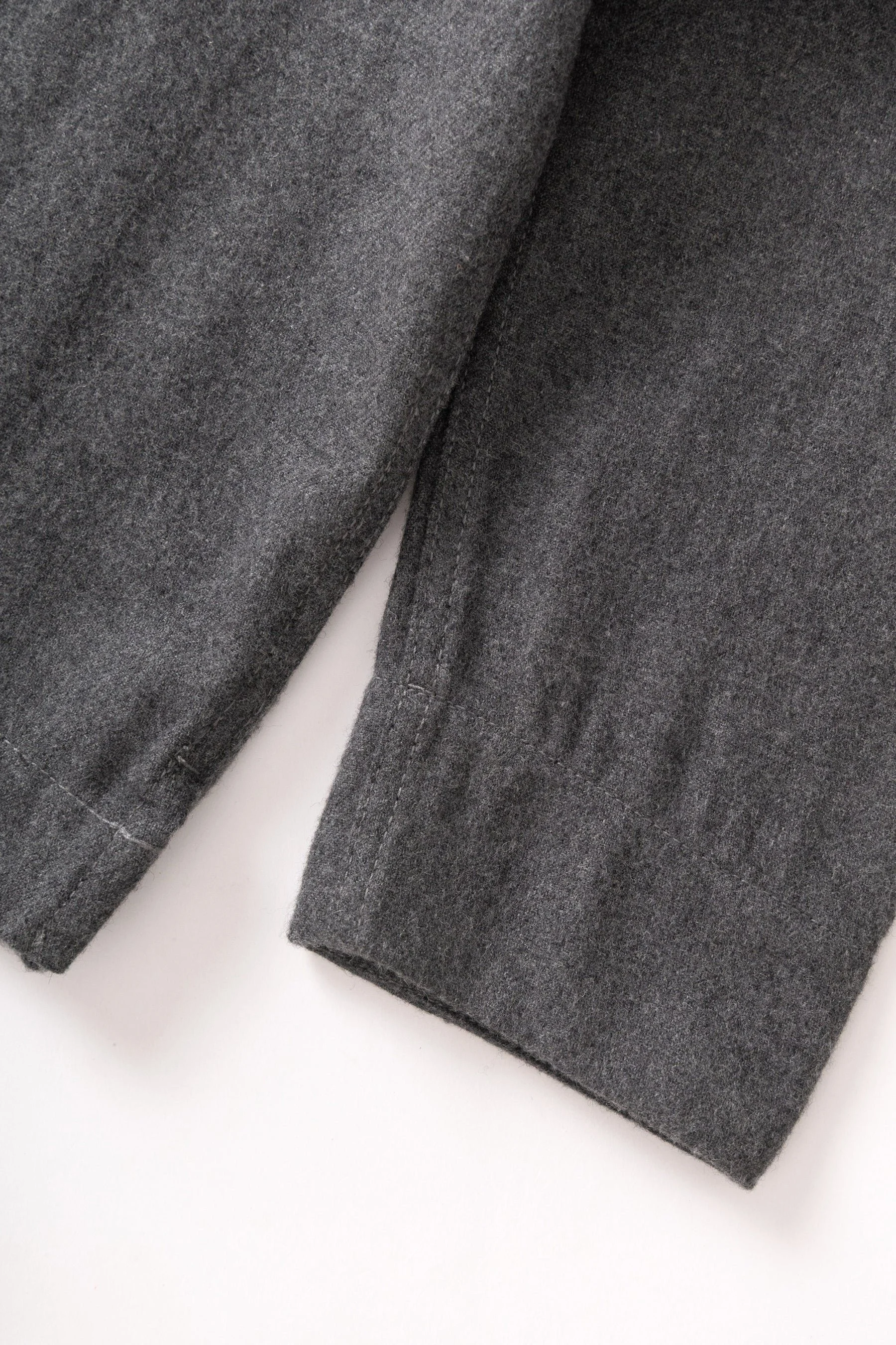 SW338-FlannelFrontOfHouseJacket-Charcoal-5_ca18cfcb-8924-4f59-8448-9d6de1bd3187.jpg