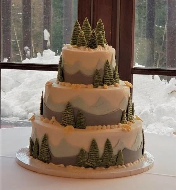 MtnWedCakeZoom (3).jpg