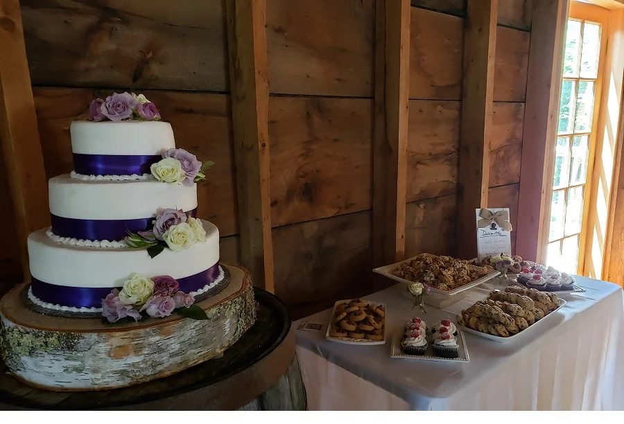 wedding cake and table-900px.w.jpg