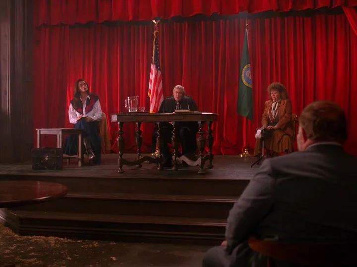 Twin Peaks: S2, E5
