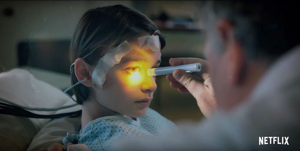 Stranger Things: S2, E1