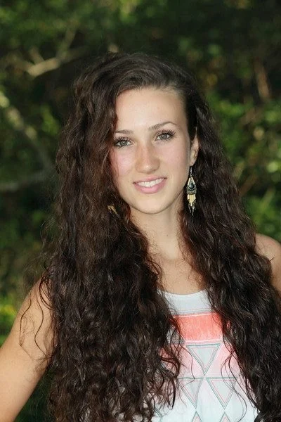 alaina.jpg