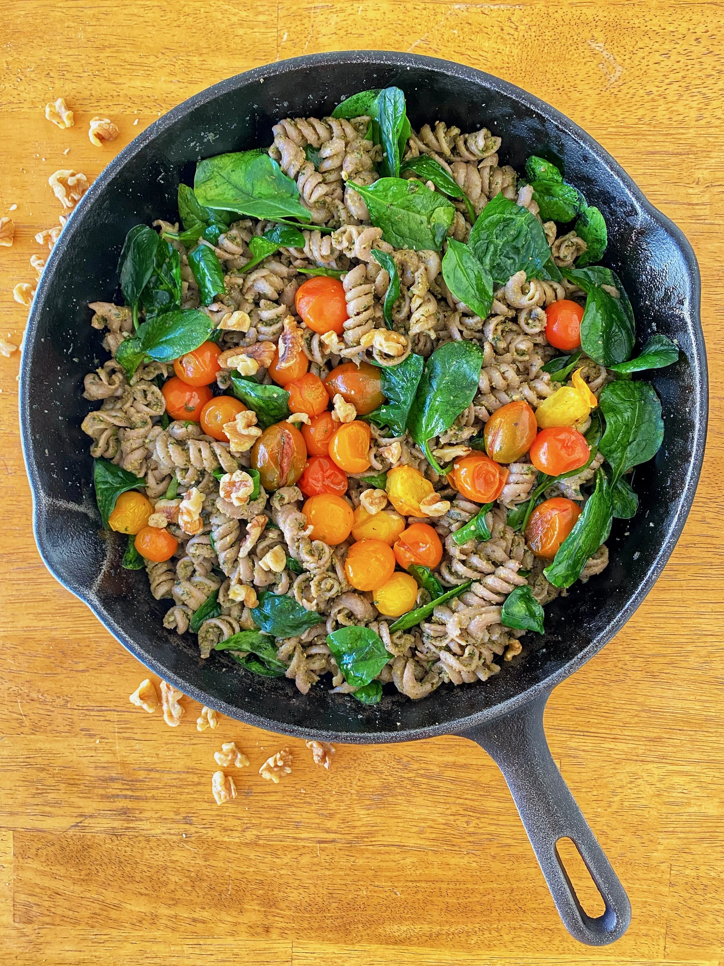 Creamy Walnut Tomato Pesto Pasta