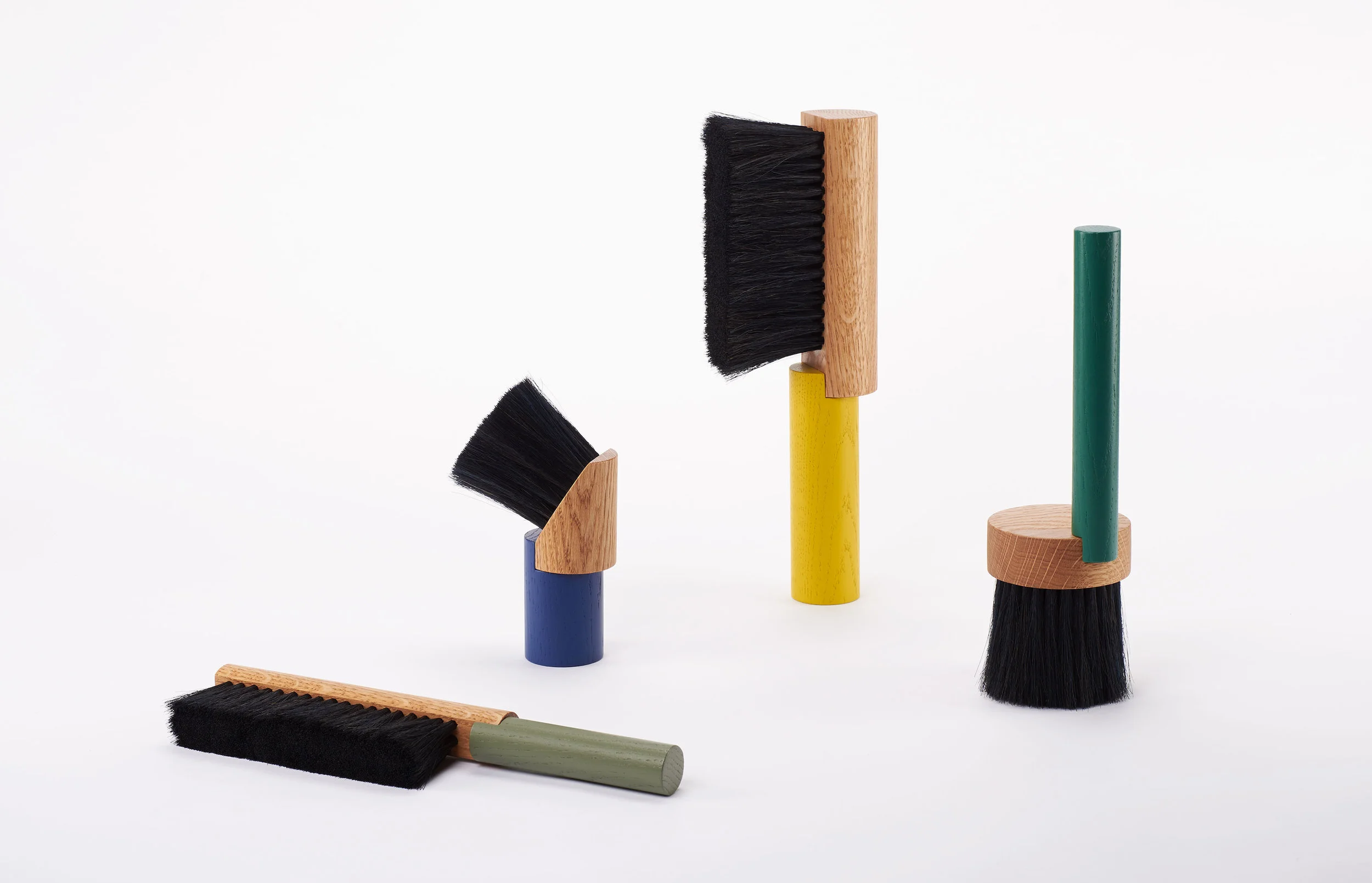 Zoë-Mowat-brushes-High-Res-08.jpg