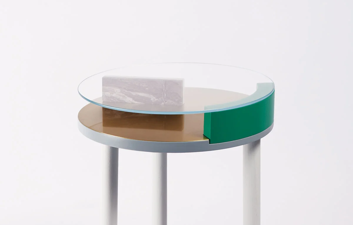 ora-table-06-zoemowat.jpg