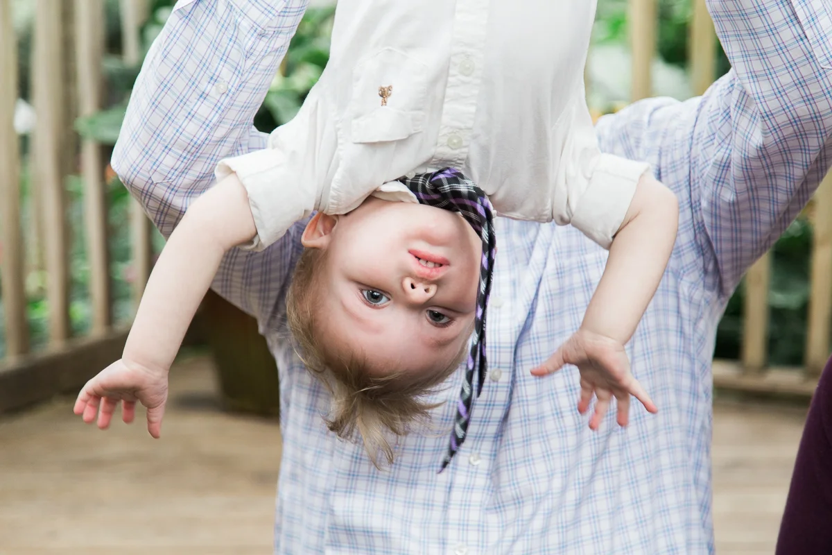 familyposingcolumbusphotographerroxannasuephotos-1.jpg
