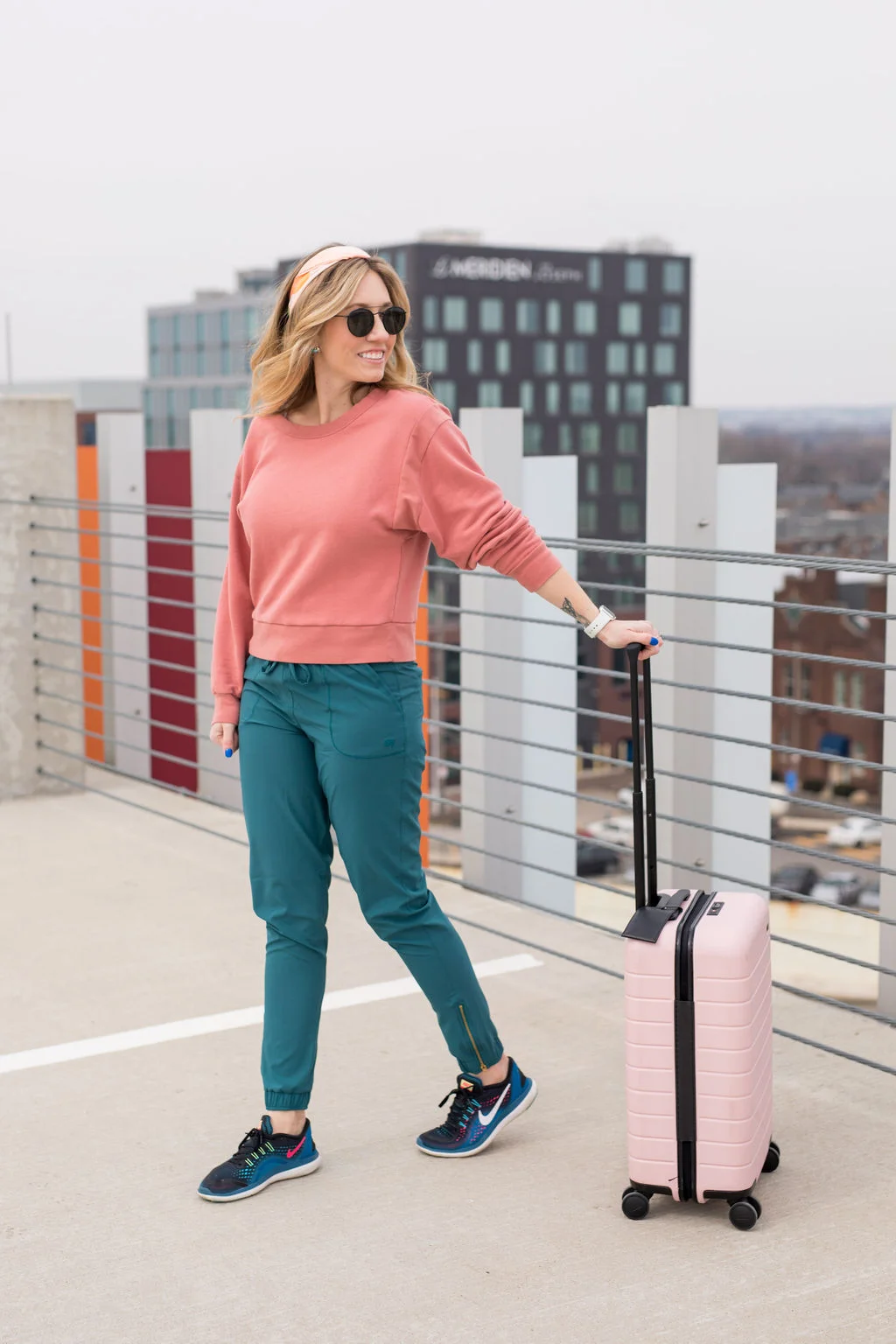 Columbus, Ohio Photographer. Travel Ohio Blogger. What To Wear Traveling.