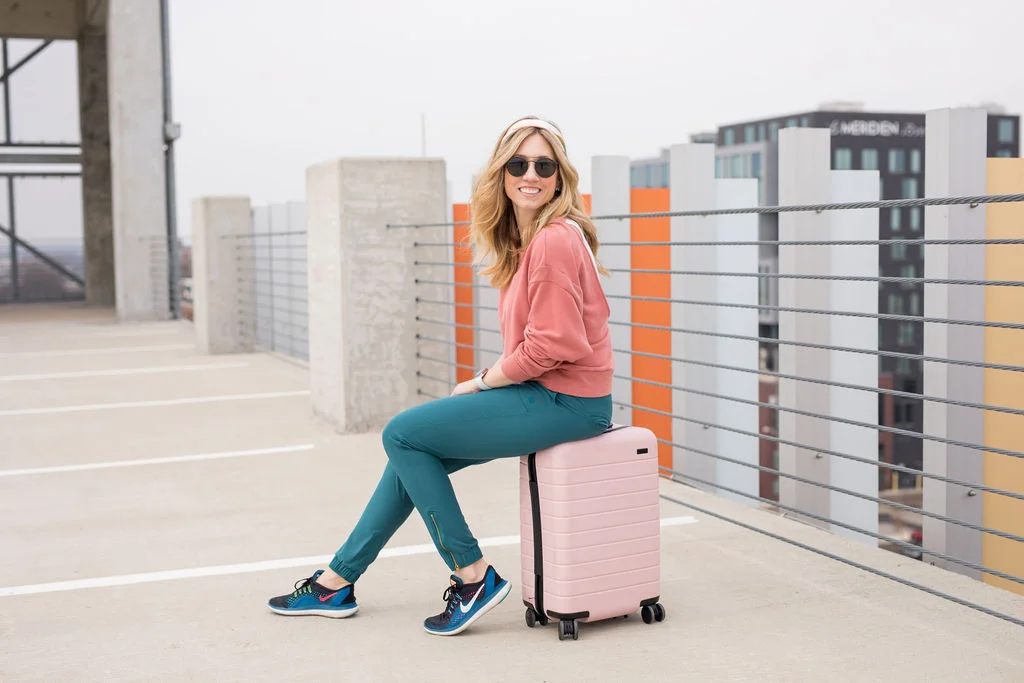 What To Wear While Traveling
