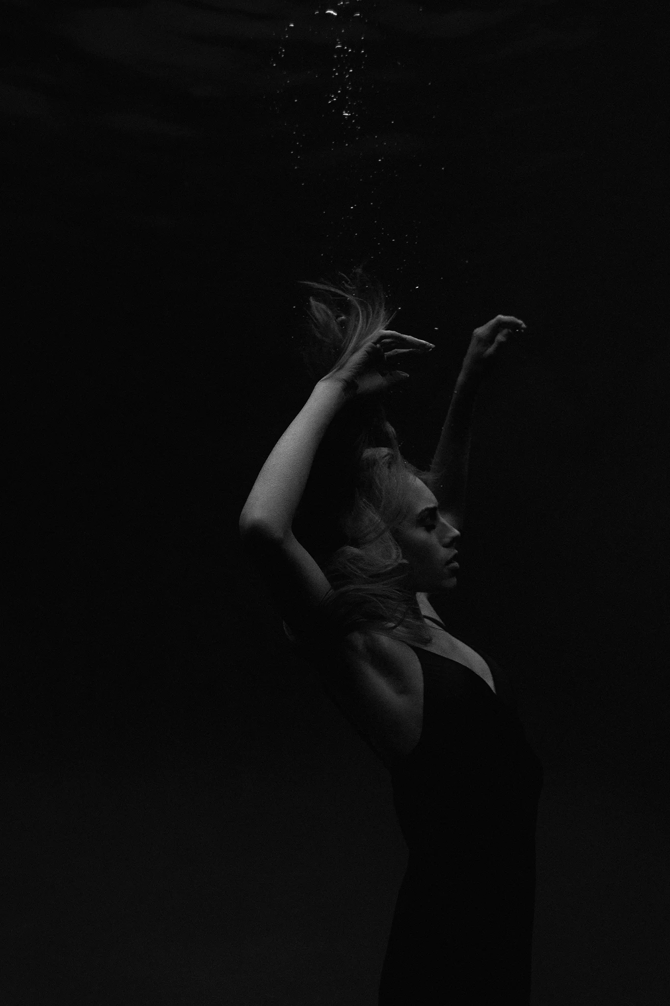 Cydnipool-2bw-p.jpg