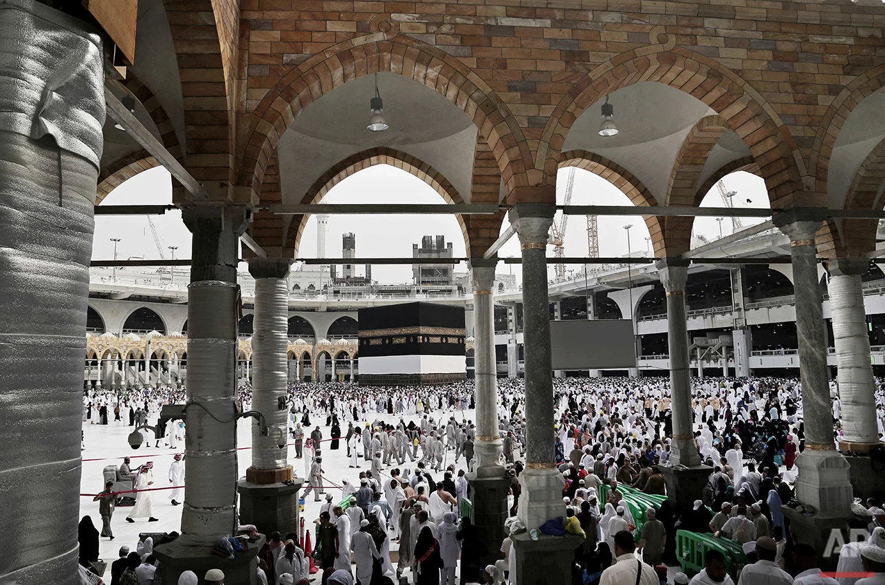  Muslim pilgrims arrive to circle the Kaaba, Islam's holiest shrine, at the Grand Mosque in the Muslim holy city of Mecca, Saudi Arabia, Thursday, Sept. 8, 2016. Millions of pilgrims have arrived to Mecca ahead of the Hajj annual pilgrimage which beg