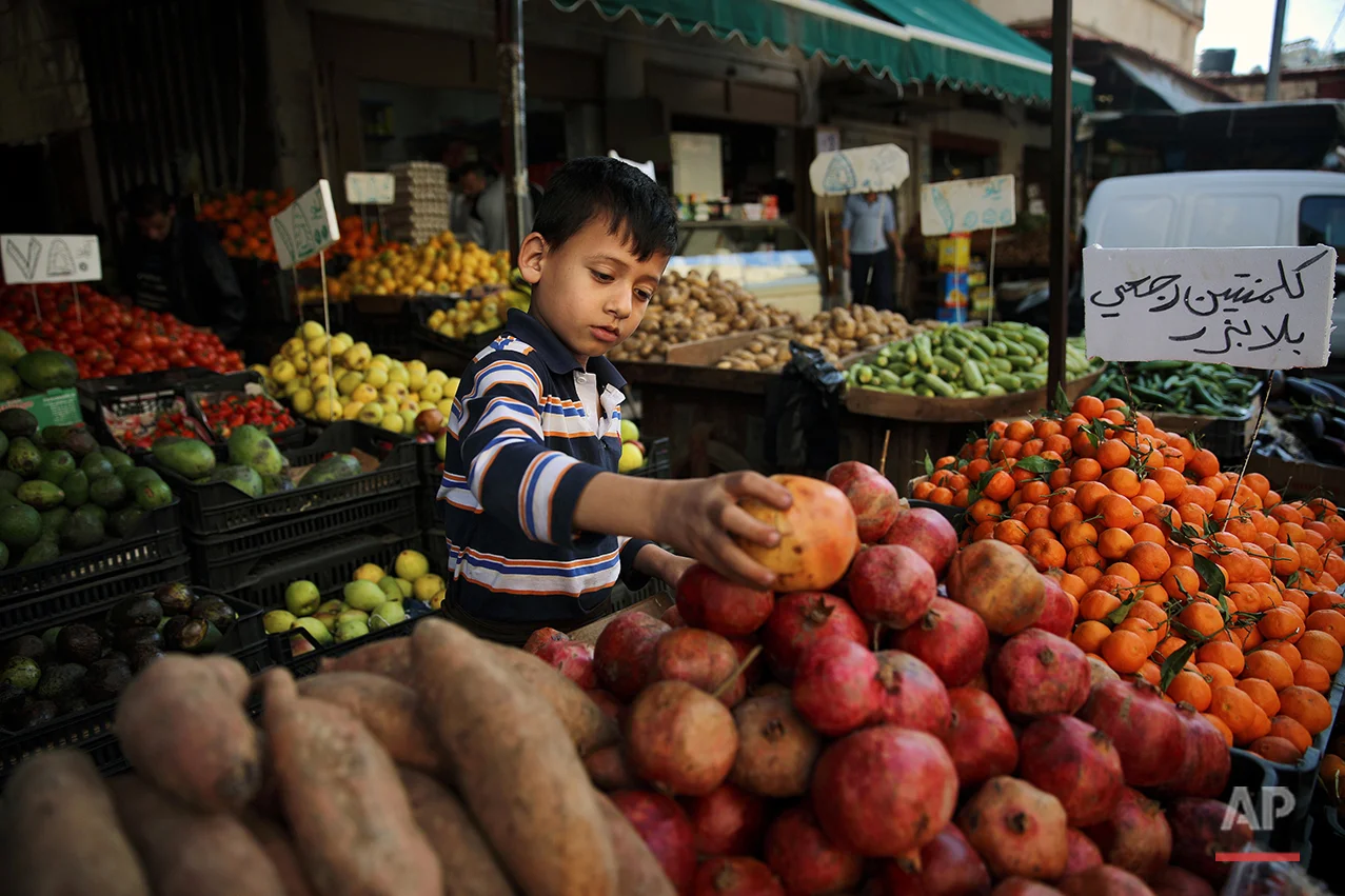 Mideast Lebanon Refugees Child Labor Photo Gallery