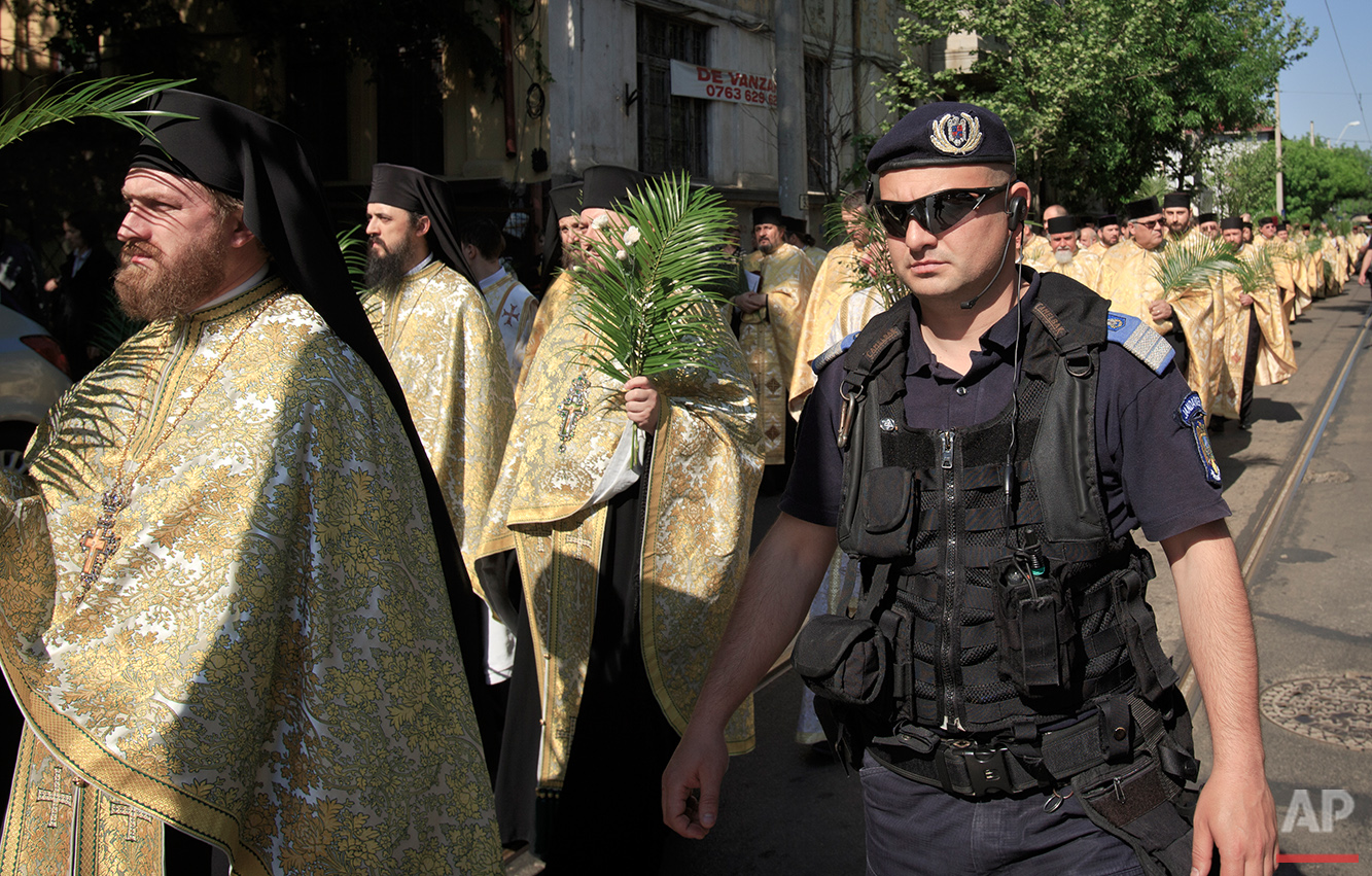 Thousands celebrate Orthodox Palm Sunday in Romania — AP Photos