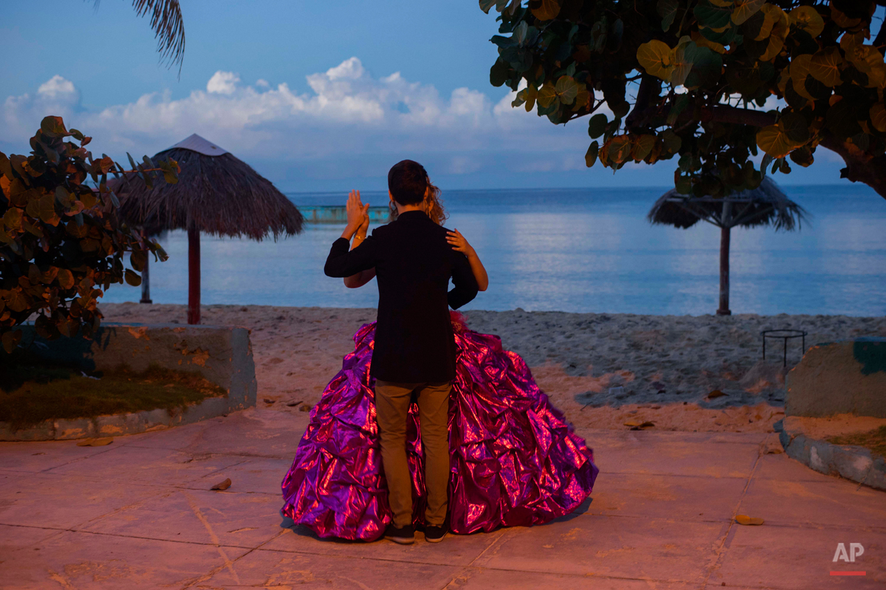 Cuba Quinceaneras