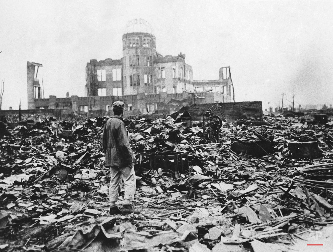  A huge expanse of ruins left the explosion of the atomic bomb on August 6, 1945 in Hiroshima. 140.000 people were killed.(AP Photo) 
