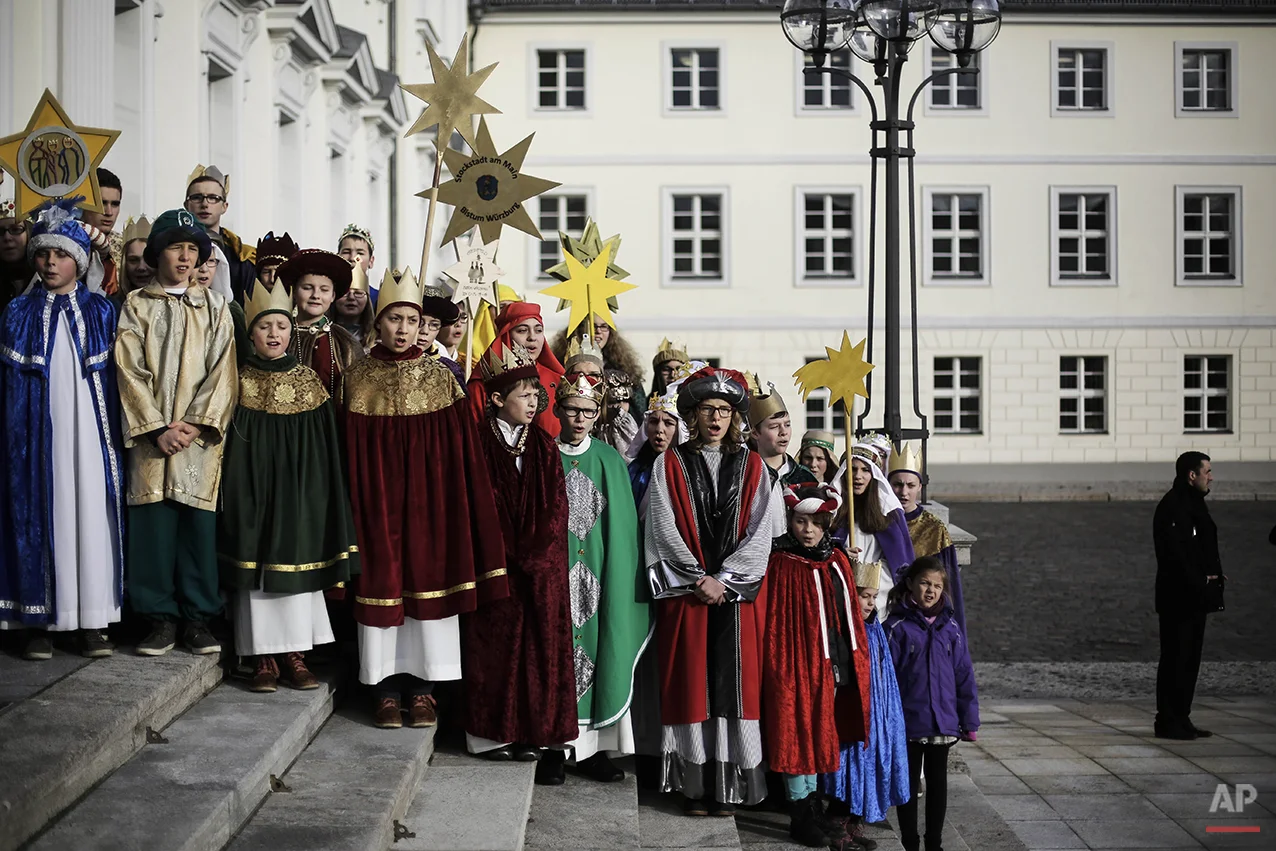 Germany Daily Life Carolers