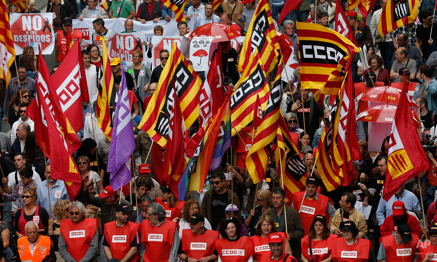  People protest during a May Day rally in the center of Barcelona, Spain, Friday, May 1, 2015. May 1 is celebrated as the International Labor Day or May Day across the world. (AP Photo/Manu Fernandez) 
