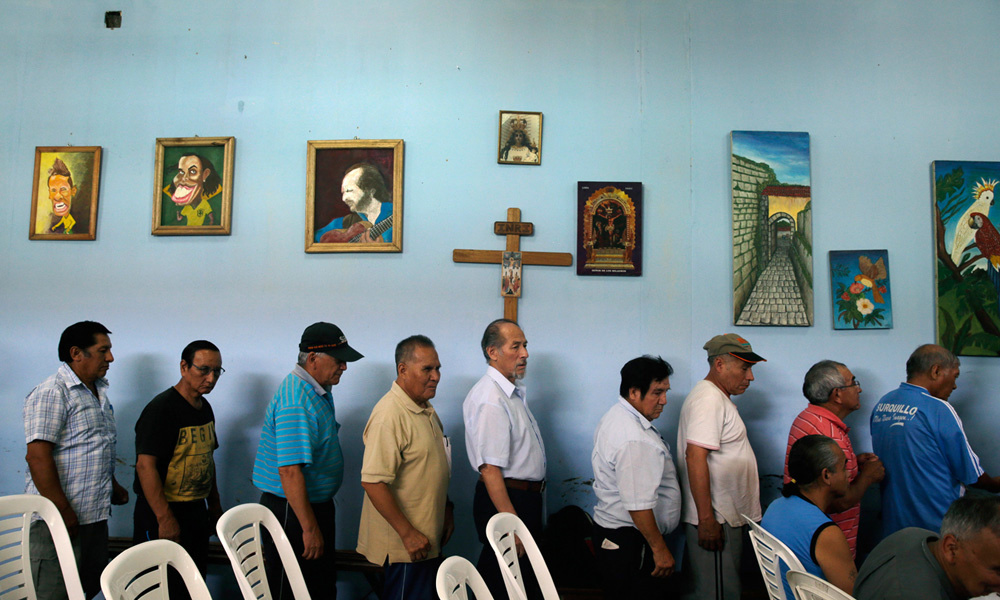 Peru's elderly inmates