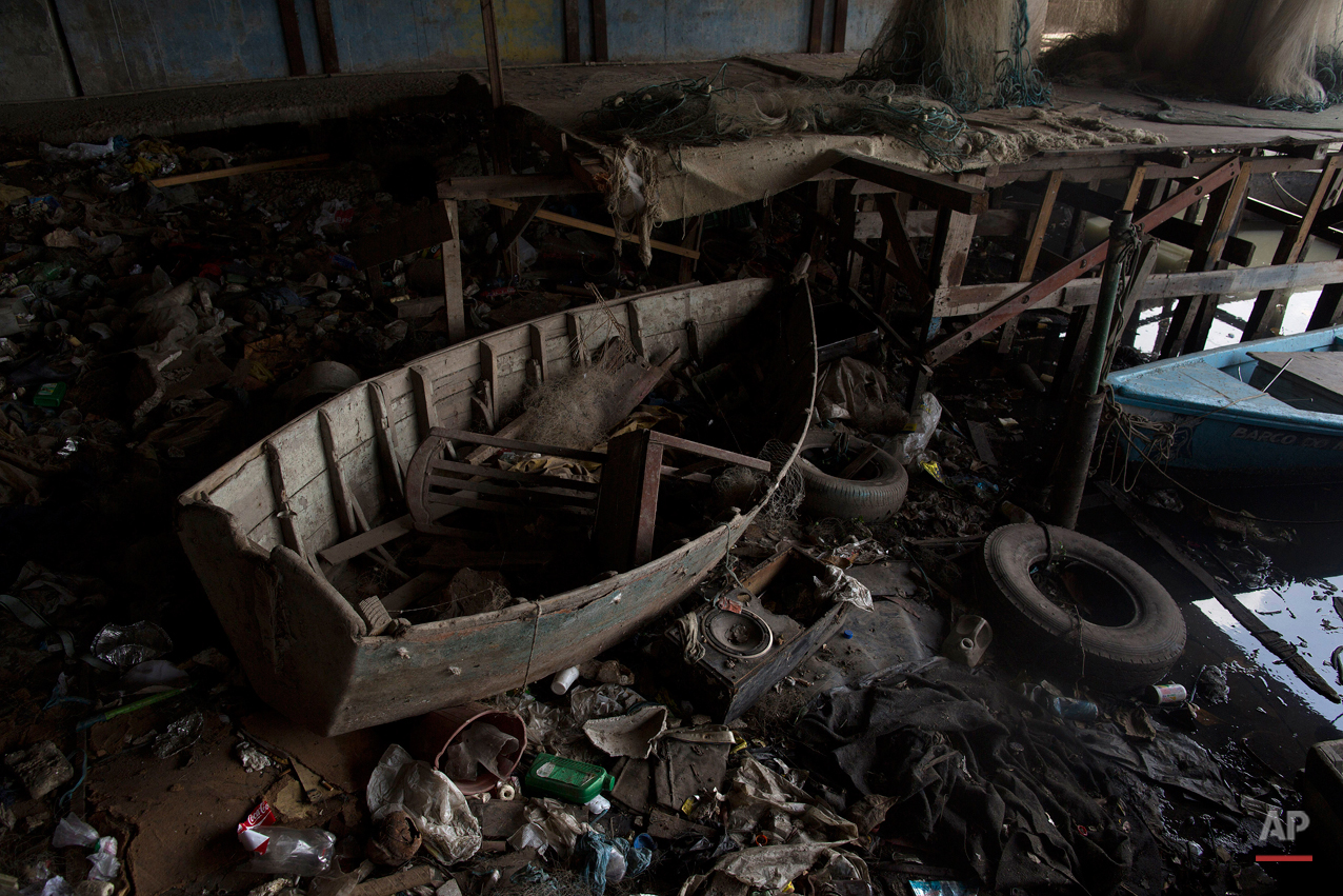 APTOPIX Brazil Polluted Bay Photo Essay