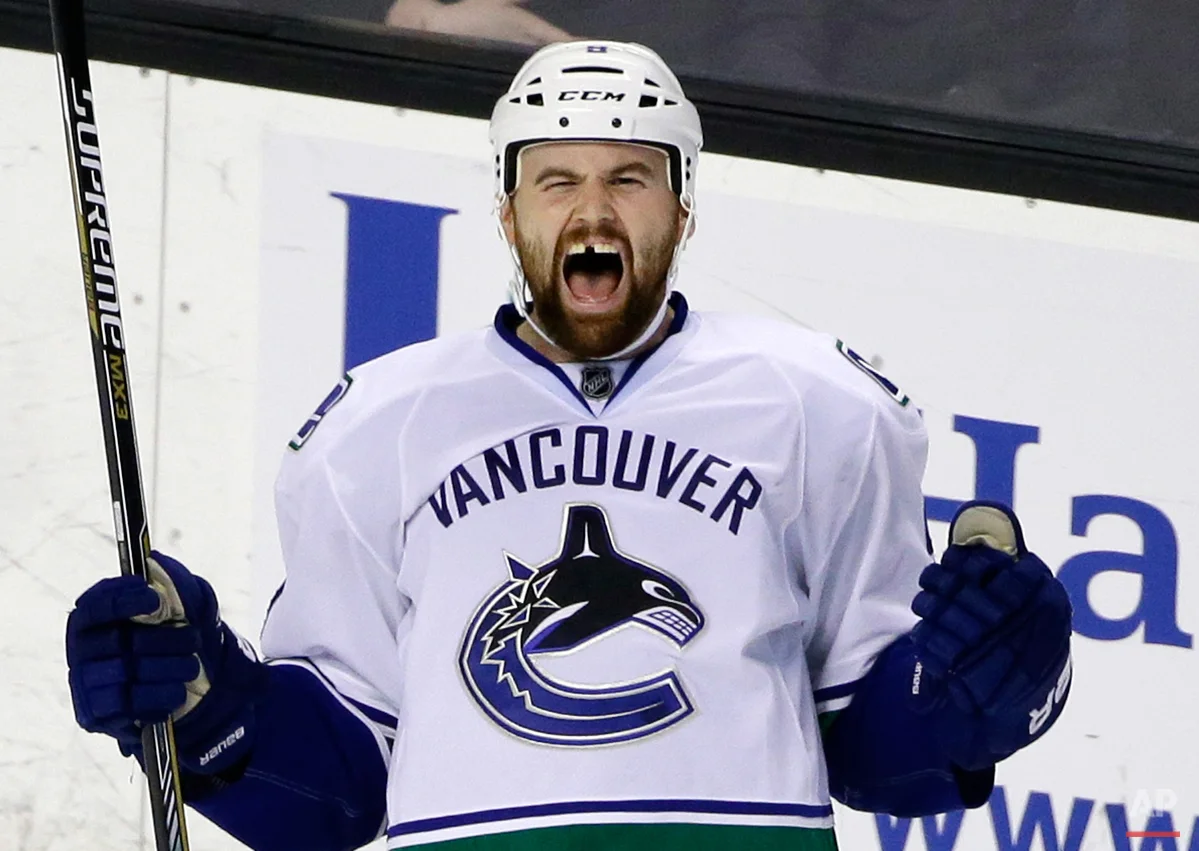APTOPIX Canucks Bruins Hockey