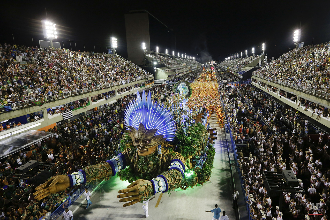 Drag queen to star in Rio samba parade at Brazil Carnival