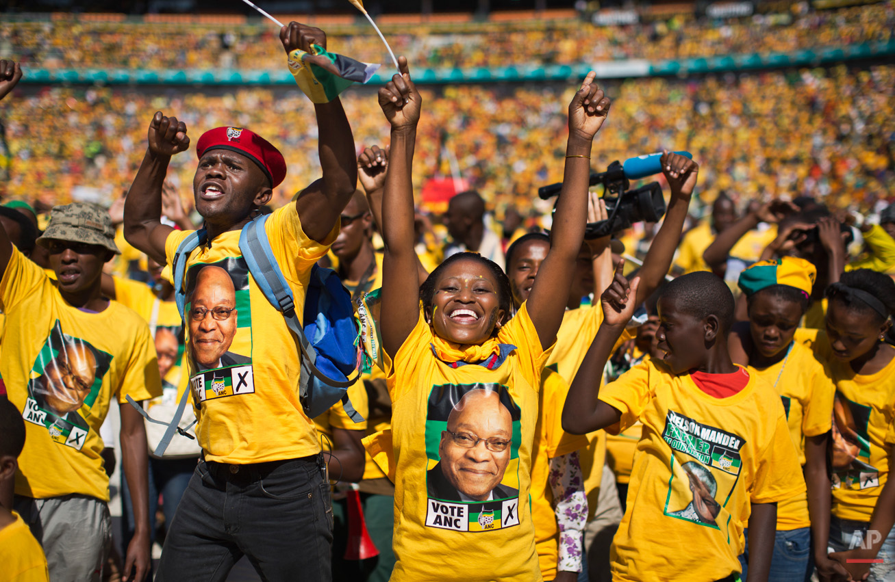  Excited supporters cheer for South African President Jacob Zuma at a final African National Congress (ANC) election rally in the Soweto township of Johannesburg, South Africa Sunday May 4, 2014. South African political parties held final campaign ra
