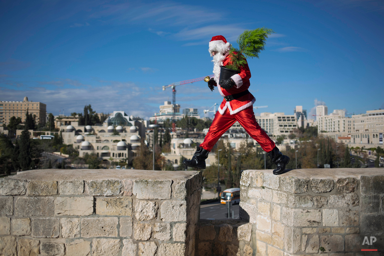 APTOPIX Mideast Israel Palestinians Christmas