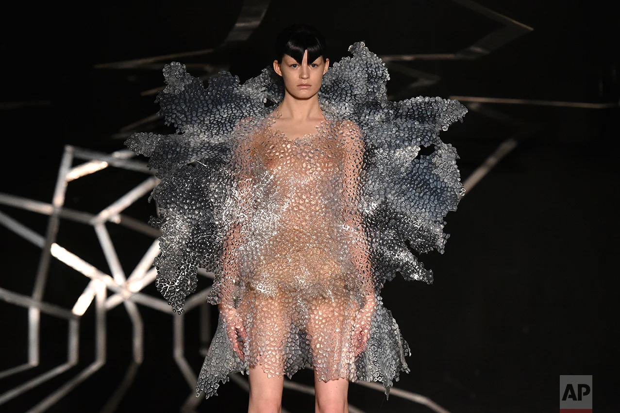 Paris Fashion Iris van Herpen