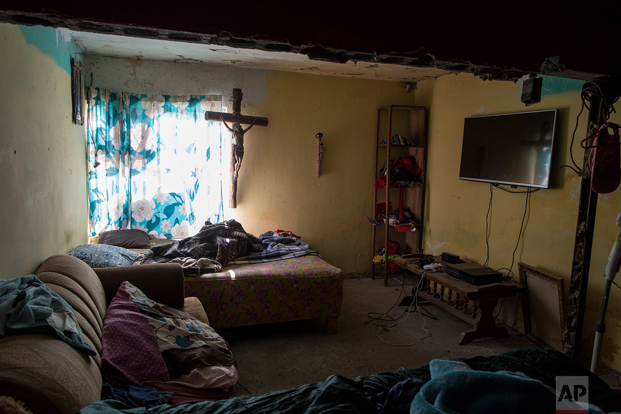  Jesus Esteban Cruz's bedroom in Reynosa, Mexico, Wednesday, March, 22, 2017. (AP Photo/Rodrigo Abd) 