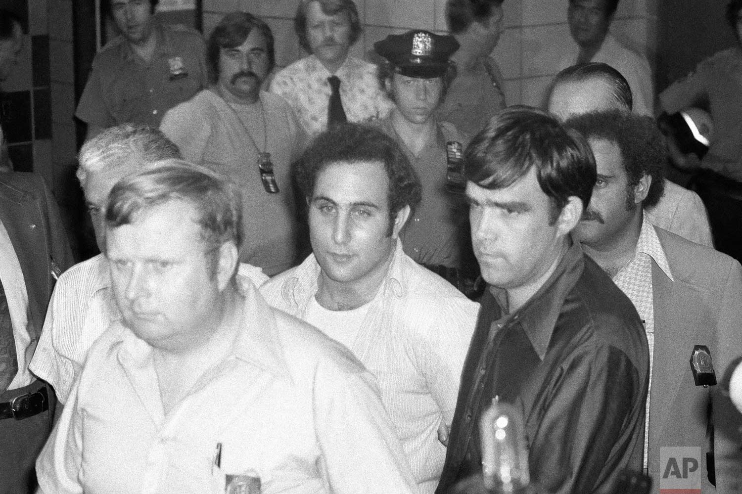 David Berkowitz arrives at Brooklyn Courthouse in New York, Aug. 11, 1977. (AP Photo)