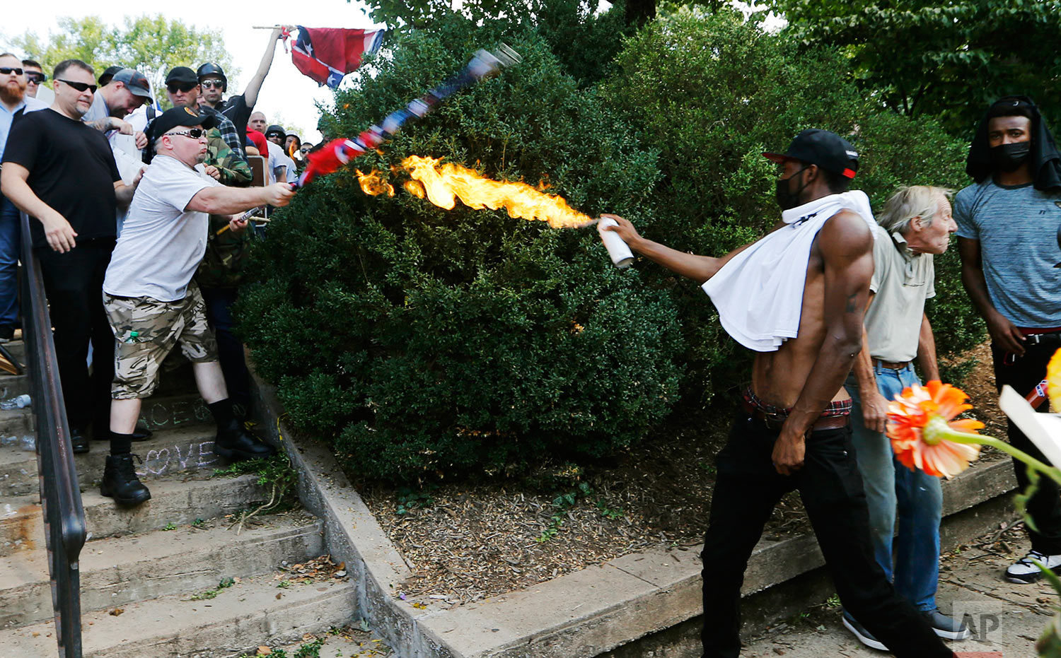 Violence adds momentum to removal of Confederate statues — AP Images
